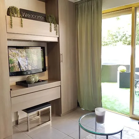 Center Grande Terasse Apartment